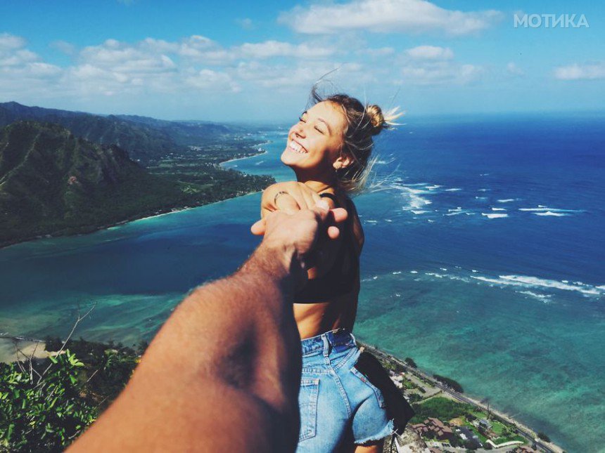 photographer-model-surfer-couple-travels-world-jay-alvarrez-alexis-ren-6