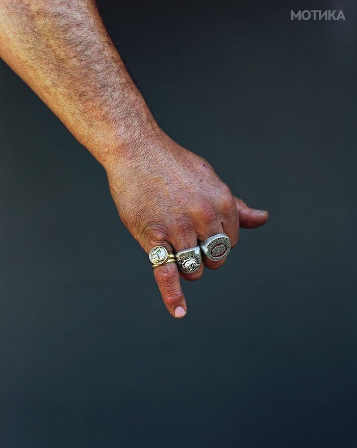 gang-member-portraits-mongrel-mob-new-zealand-jono-rotman-7__700