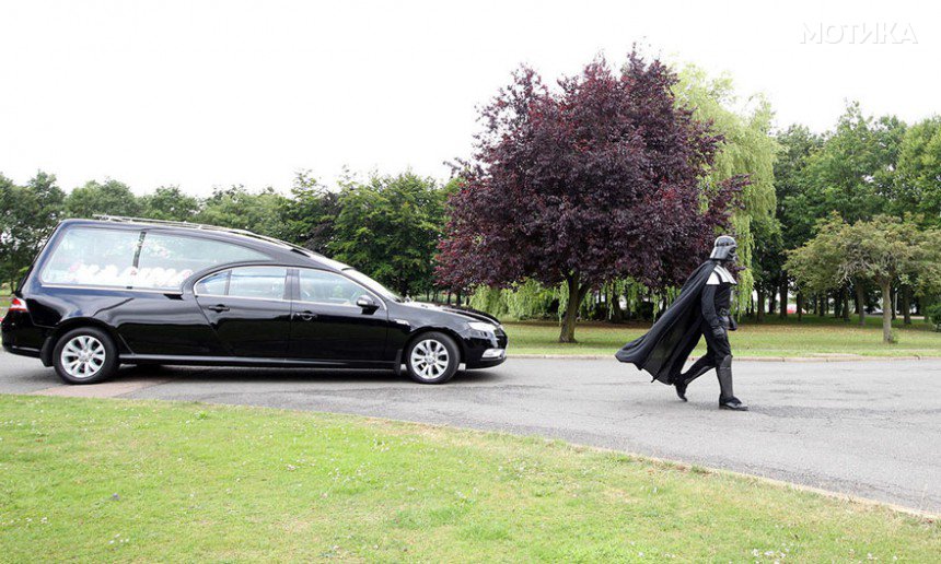 darth-vader-funeral-lorna-johnson-luton-1