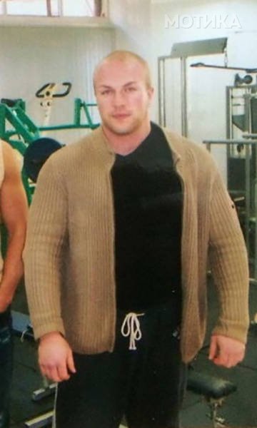 the_weirdest_russian_bodybuilder_640_04