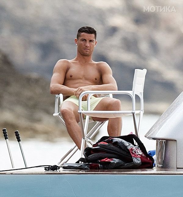 cristiano_ronaldo_01