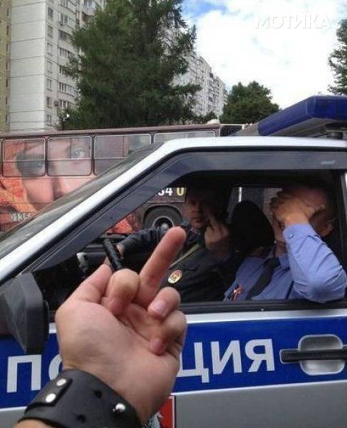 fck_the_police_640_36