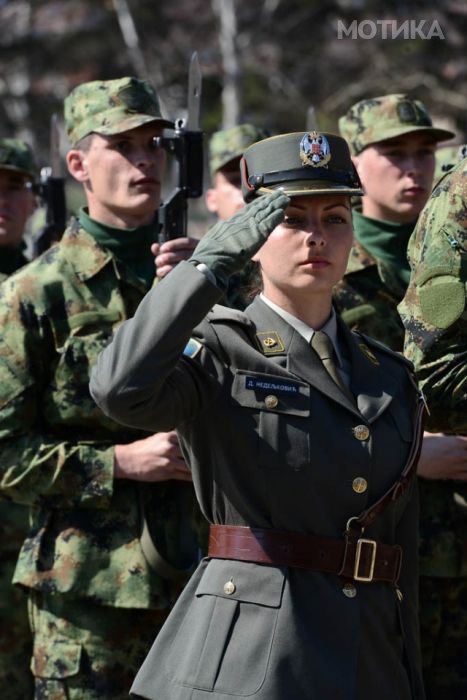 serbian_women_in_uniform_06