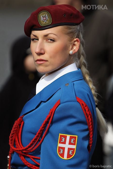 serbian_women_in_uniform_07