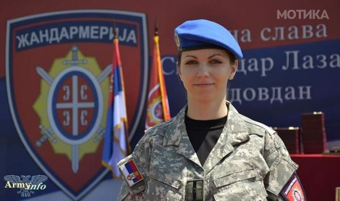 serbian_women_in_uniform_12