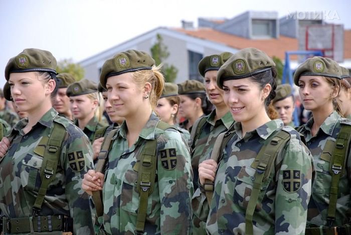 serbian_women_in_uniform_18