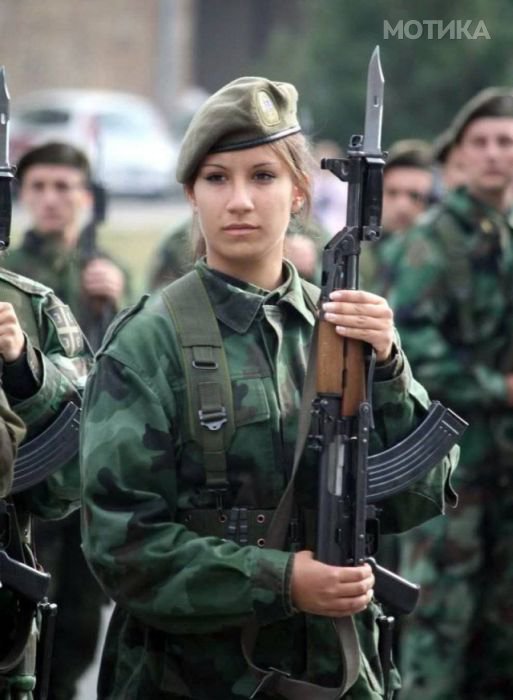 serbian_women_in_uniform_29